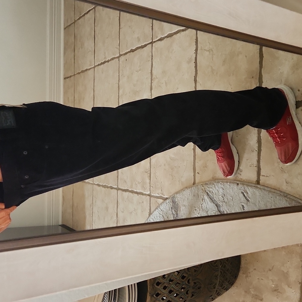 Levi's - Picture 2 of 8